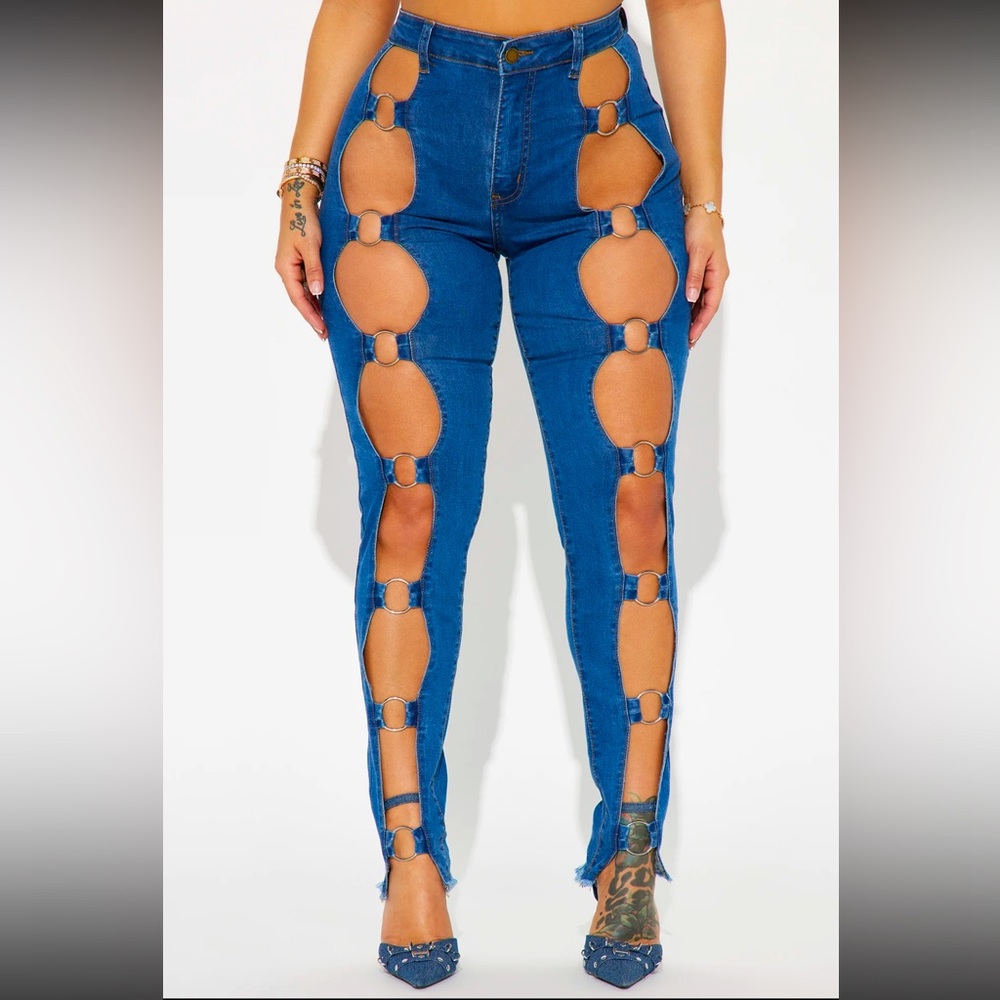 Cut Out Jeans - Picture 2 of 3